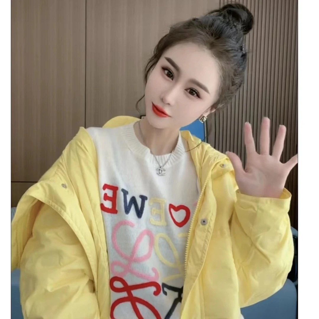 Y1479  【妙兮服饰秋季新款】时尚潮流圆领秋冬女士毛衣外套