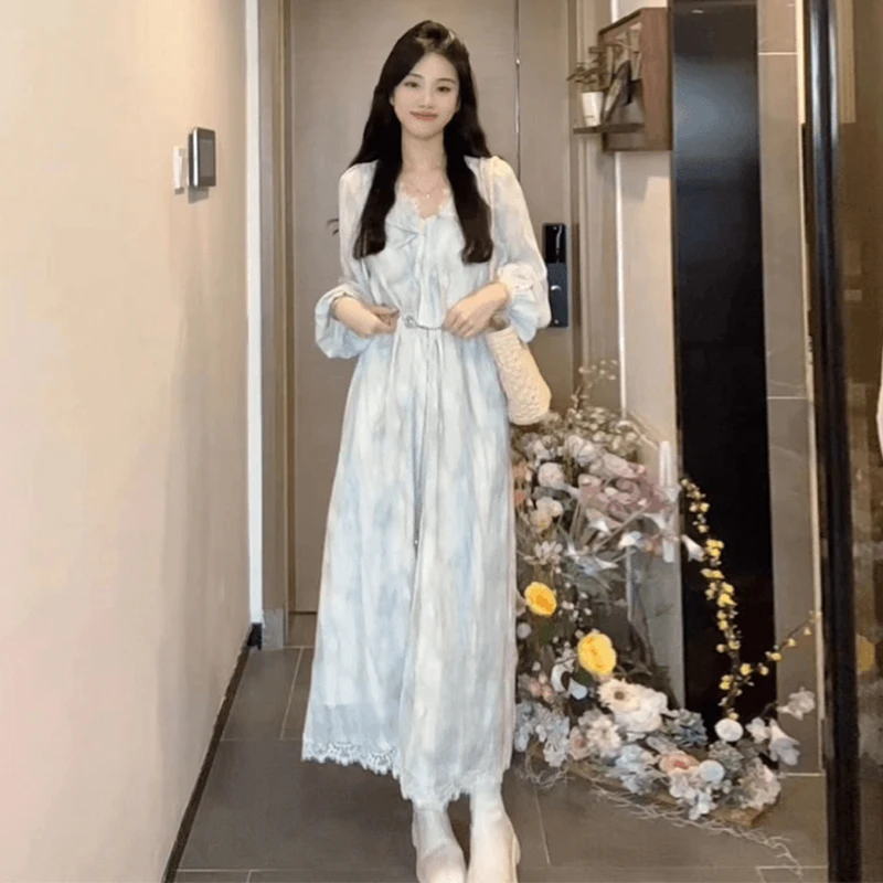 KM4842气质显瘦温柔风显白连衣裙女时尚法式旅游穿搭长裙碎花小众