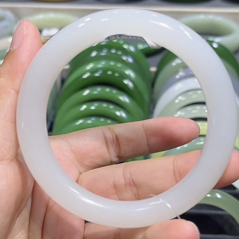 和田玉高冰老料羊脂白玉手镯56-57圈口