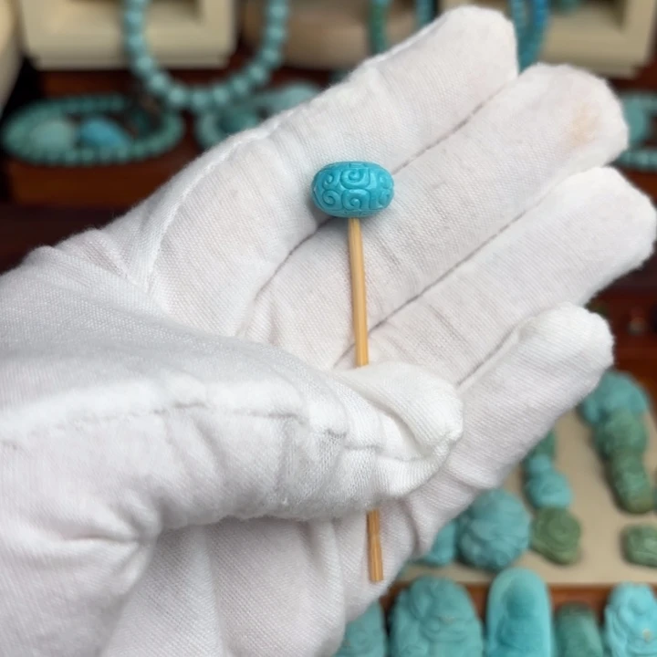 绿松石配饰未镶嵌