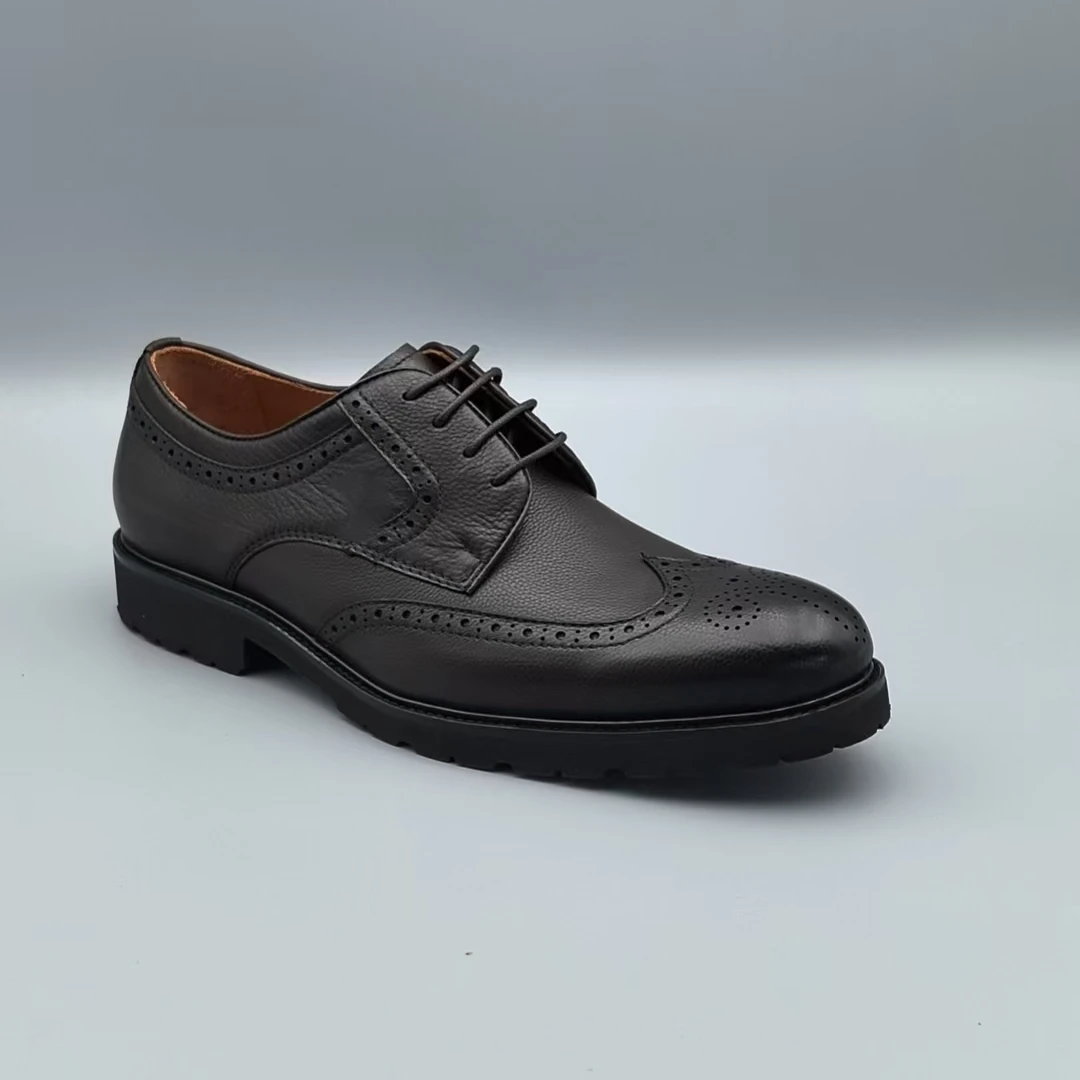 【都】新款轻质厚底系带男士真皮鞋31250428