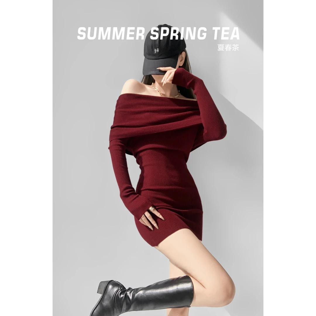 夏春茶高级复古性感红色连衣裙女2022冬季修身针织一字肩抹胸打底