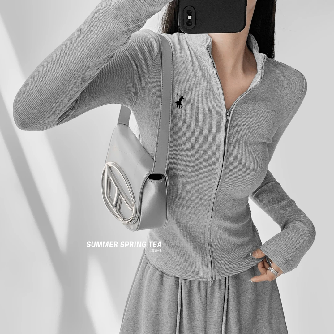 夏春茶美式复古纯色双拉链立领T恤女春季新款秋冬显瘦长袖开衫ins