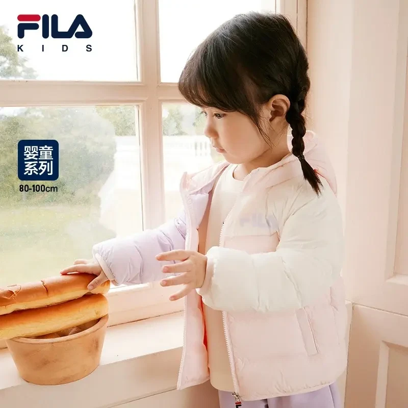 【FILA童装】冬季新品厚款 幼童 小童经典保暖连帽羽绒服K16B341901