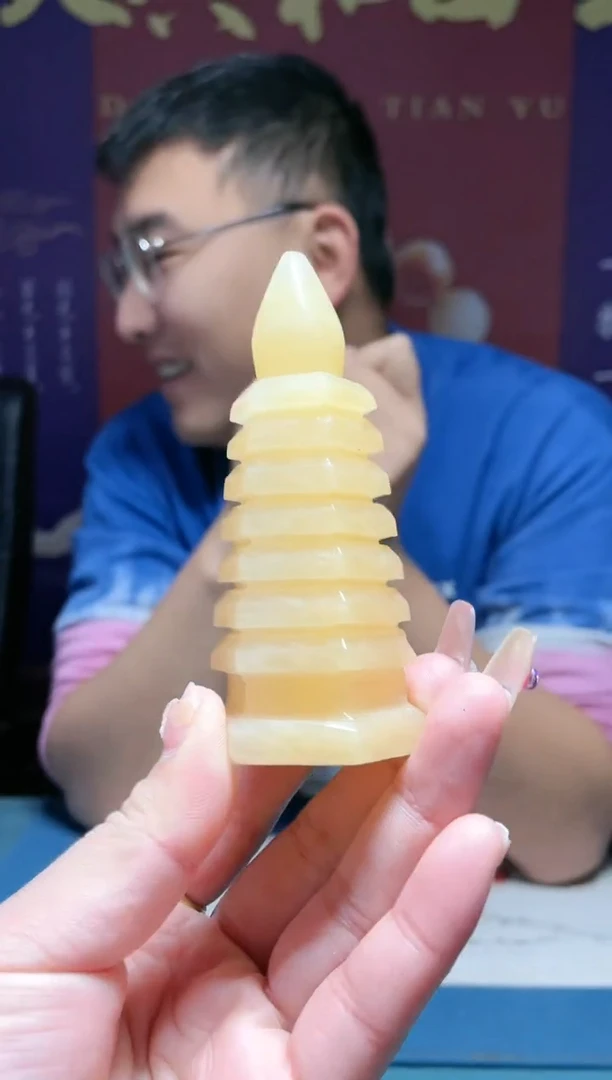 【闪购商品】石英质玉手饰未镶嵌摆件