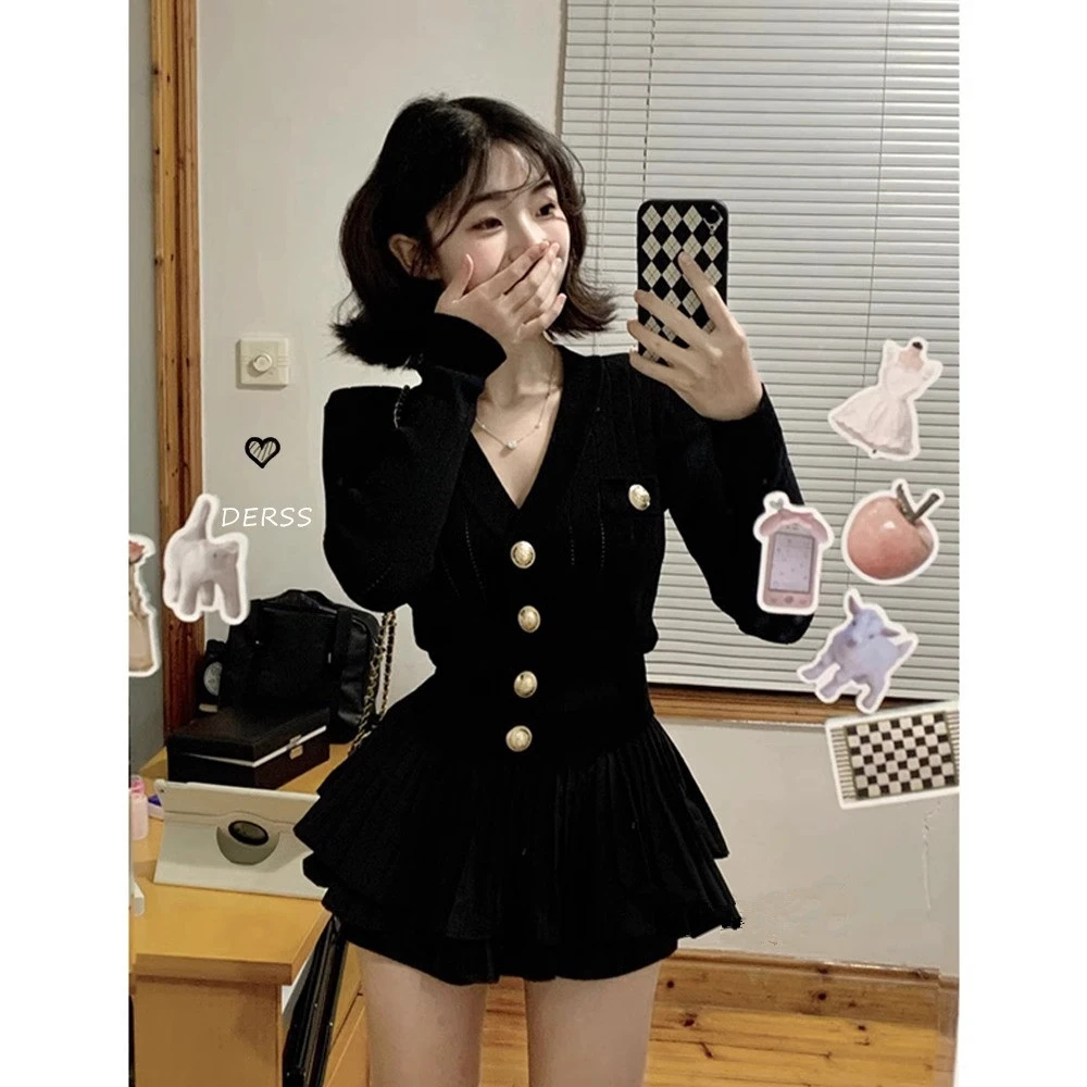 小香风V领修身长袖针织衫百褶蛋糕短裙女秋季新款芭蕾风两件套装