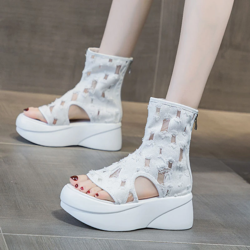 夏季夹趾拼接透气镂空凉鞋厚底增高薄款网纱凉靴新款侧空露趾短靴