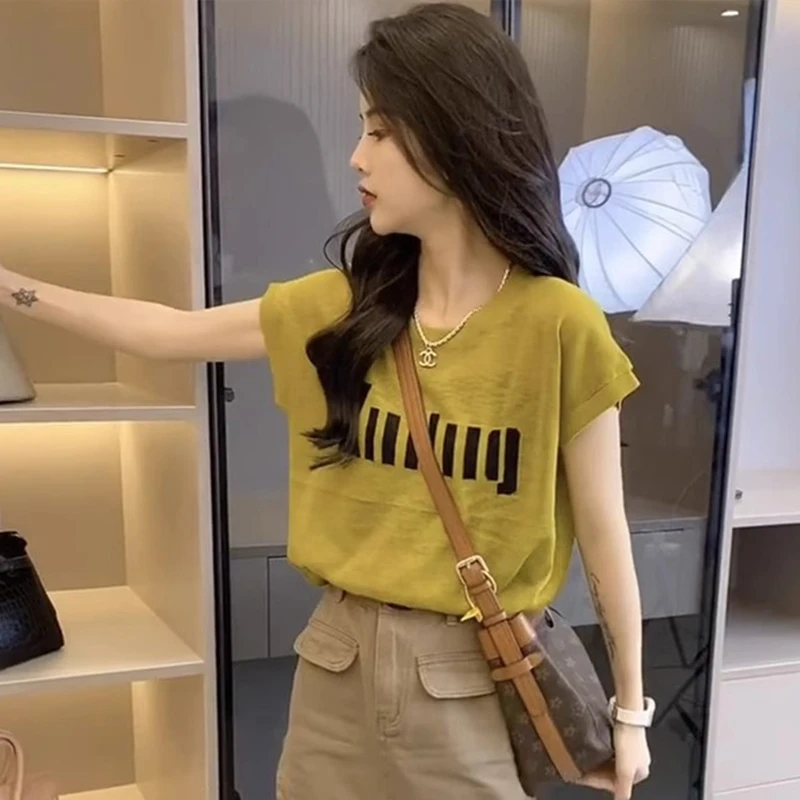圆领短袖T恤女休闲宽松2025年夏季新款韩版洋气小衫时尚上衣女薄