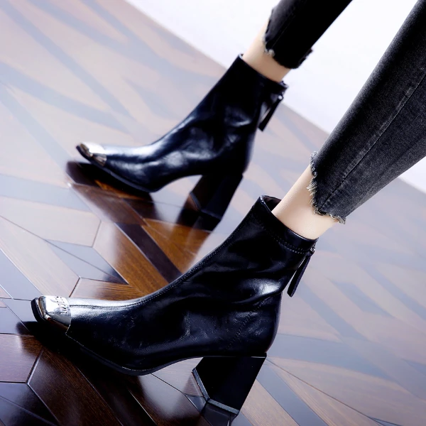 6CM[已经开价]方头中高跟马丁靴2025年秋冬金属粗跟短靴女M913-5B