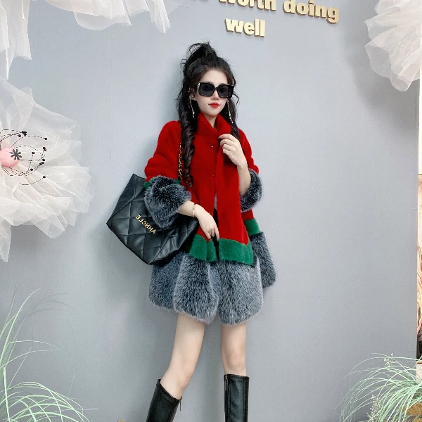 Bikamo/比卡陌2025年新款冬季时尚上衣女外套P0001红拼灰