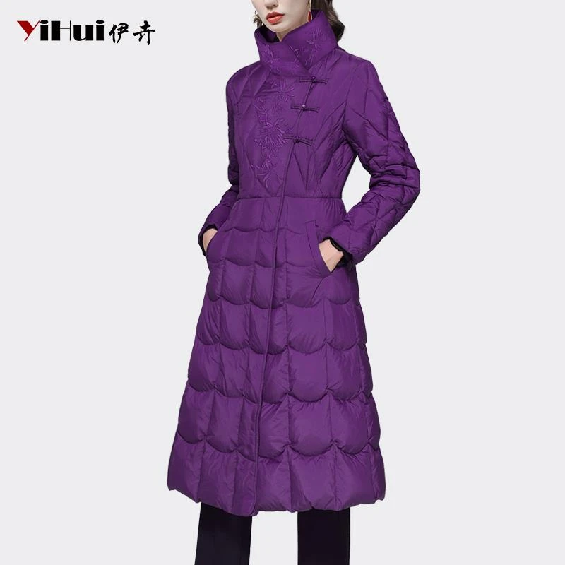 YIHUI伊卉中国风刺绣长款过膝羽绒服女冬季加厚白鸭绒WH232075