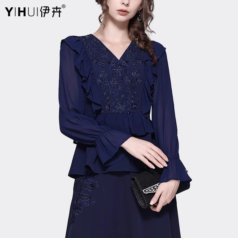 YIHUI伊卉欧洲站秋重工刺绣V领雪纺衫上衣女套头木耳边SG231035