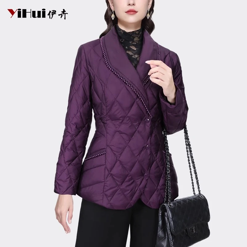 YIHUI伊卉羽绒服女中长款外套时尚轻薄西装领气质菱格WH231750