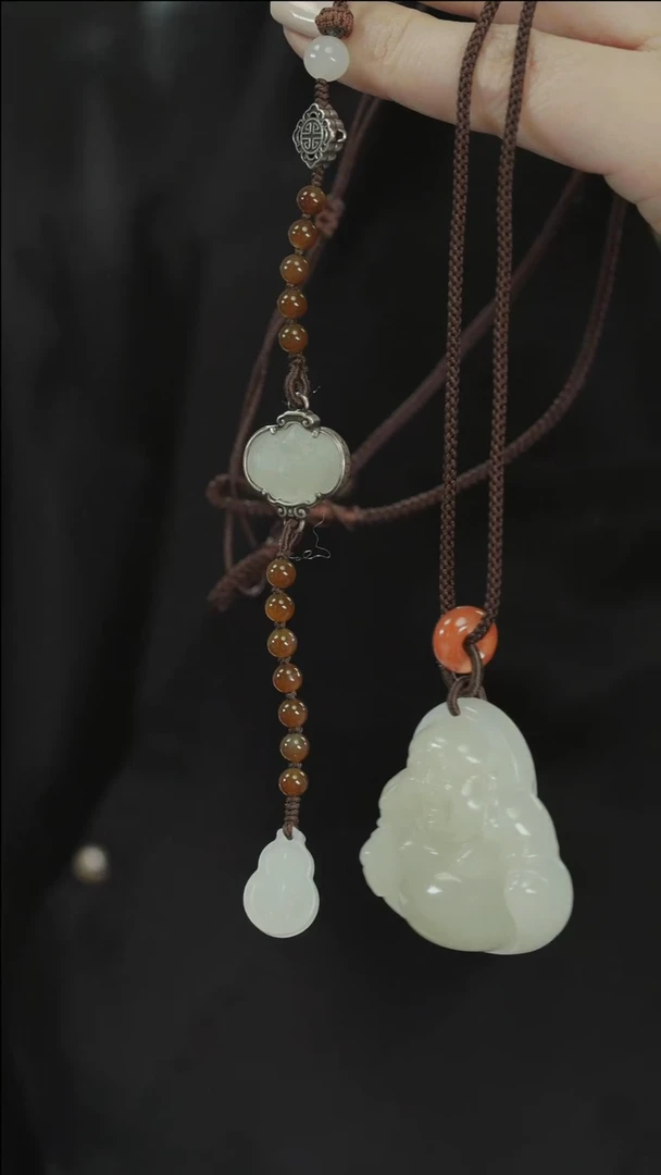 【闪购商品】和田玉吊坠(赠链)未镶嵌