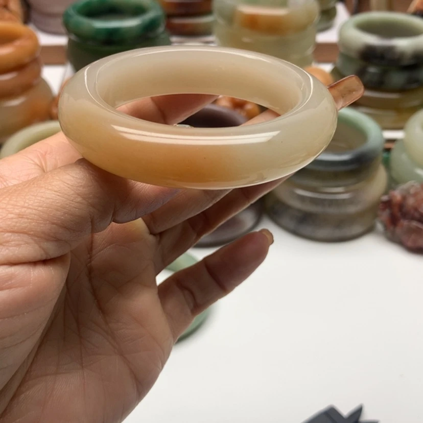 【闪购商品】石英质玉手镯合金大*丽