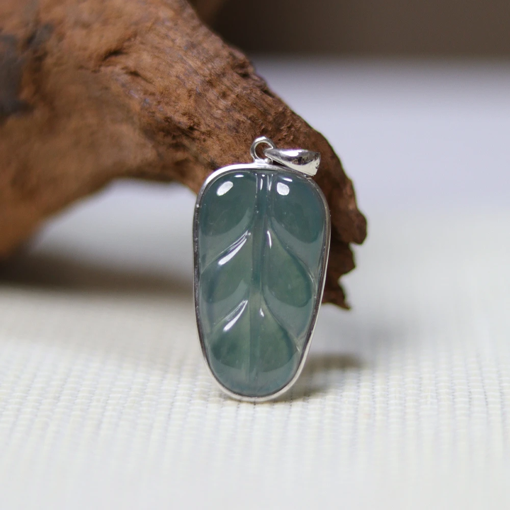 翡翠挂件·蓝水树叶·约30.5*18*4mm·S925银包镶·SFC0707