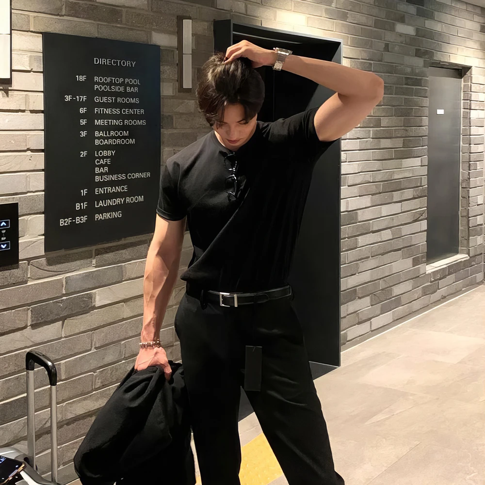 黑色圆领短袖男士夏季爆款2025新款修身痞帅潮流休闲百搭男式T恤