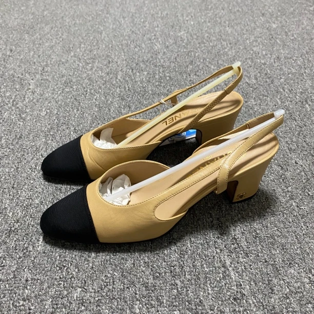 95新 Chanel/香奈儿 97新/37.5码/经典奶茶色拼接高跟鞋/BF00629