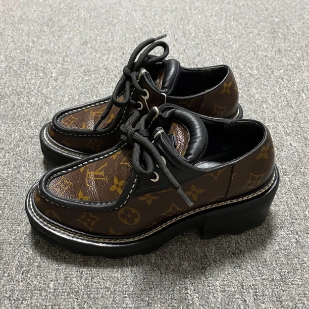 95新 LouisVuitton/路易威登 98新/36.5码/老花乐福鞋/BF00409