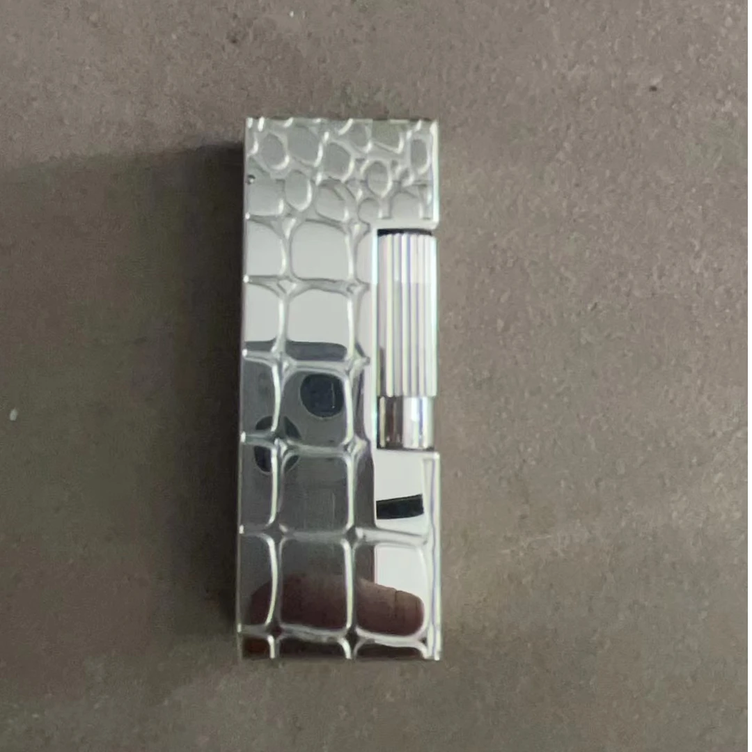 DXL银蟒纹充气打火机