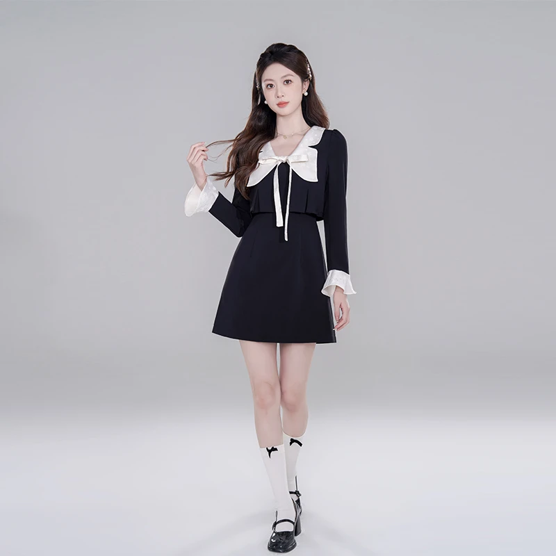 Palglg黑色v领长袖连衣裙女秋收腰富家千金高级感a字裙43PDA42700