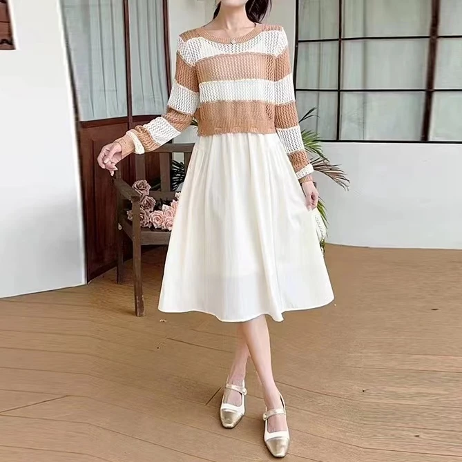 1308#【无链】2024新款时尚长袖镂空外披吊带裙两件套套装