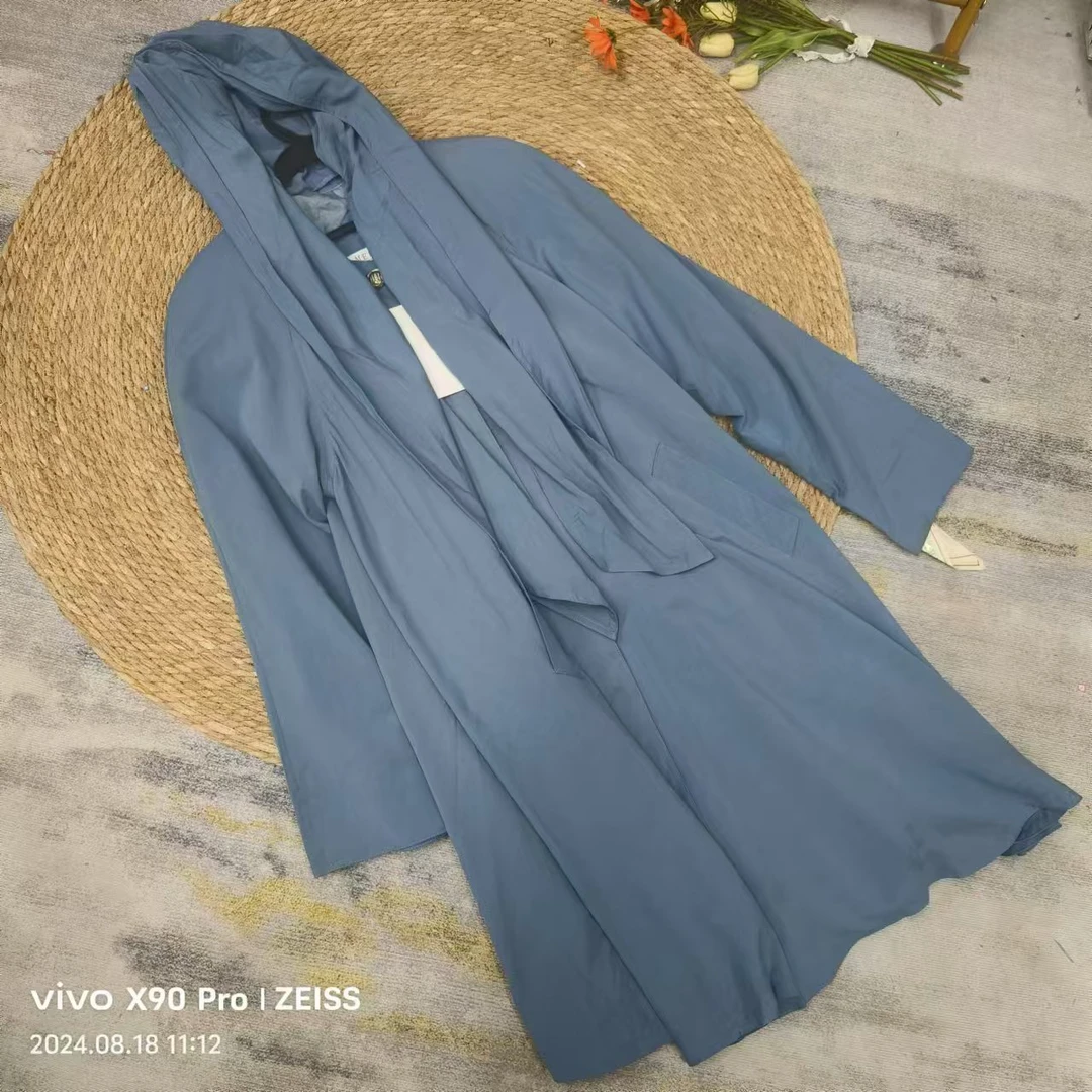 品牌剪标   5仓D1门后  1629款    雾霾蓝休闲连帽外套