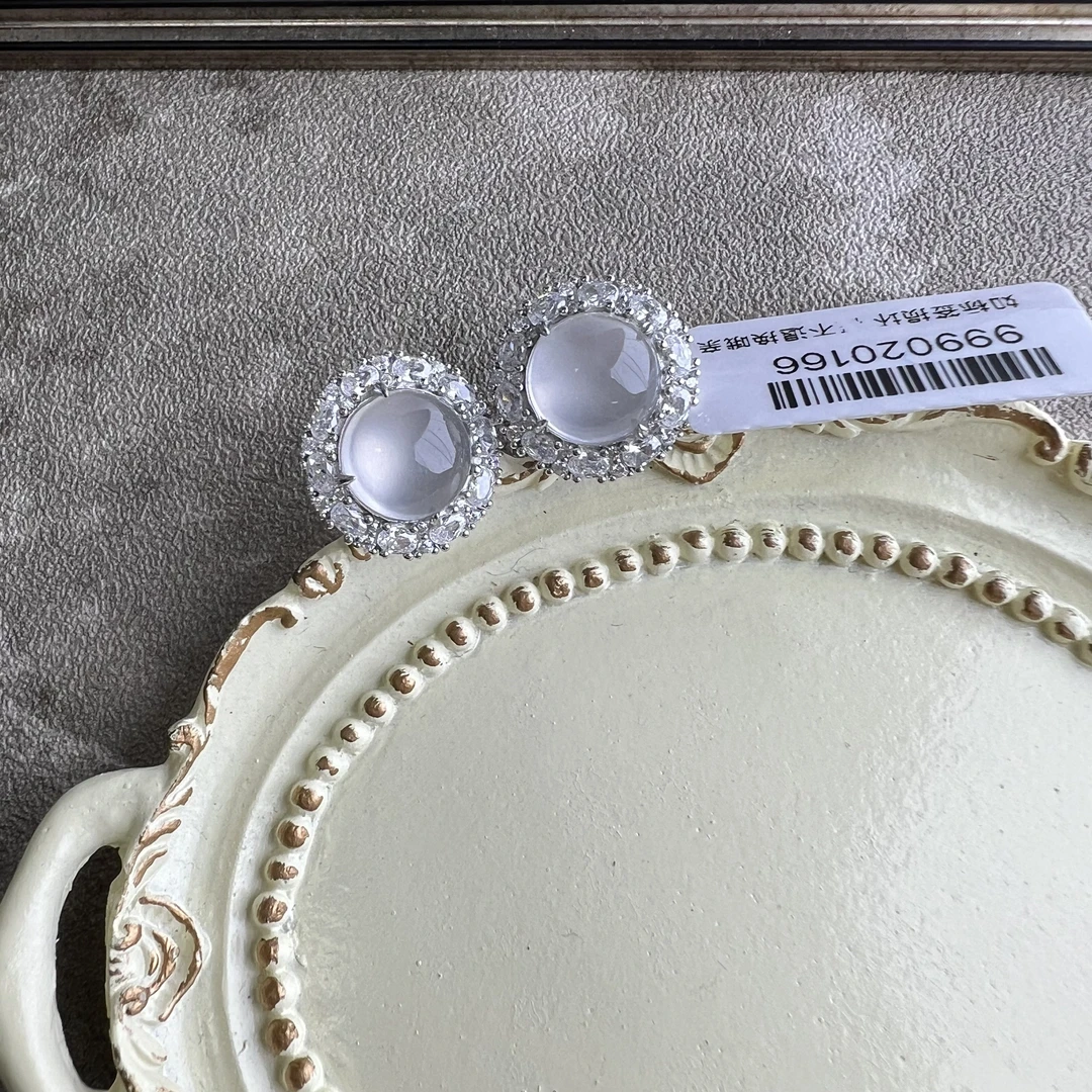 S925银石英质玉耳钉