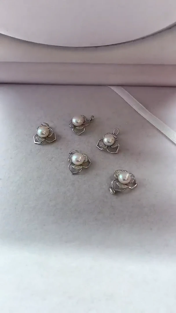 【闪购商品】淡水珍珠颈饰银S925镶嵌多样性发其一