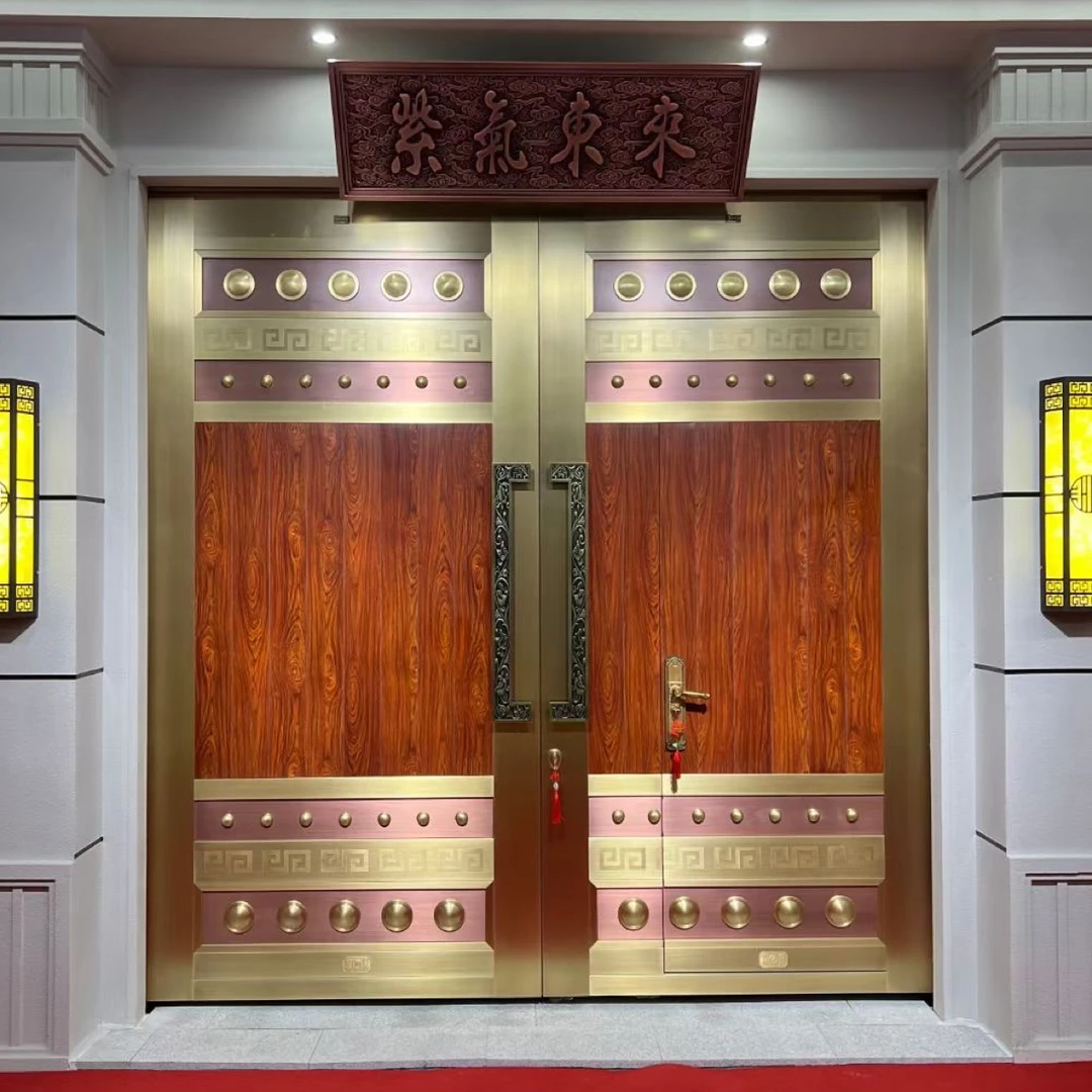 中式入院仿木纹钢铜门