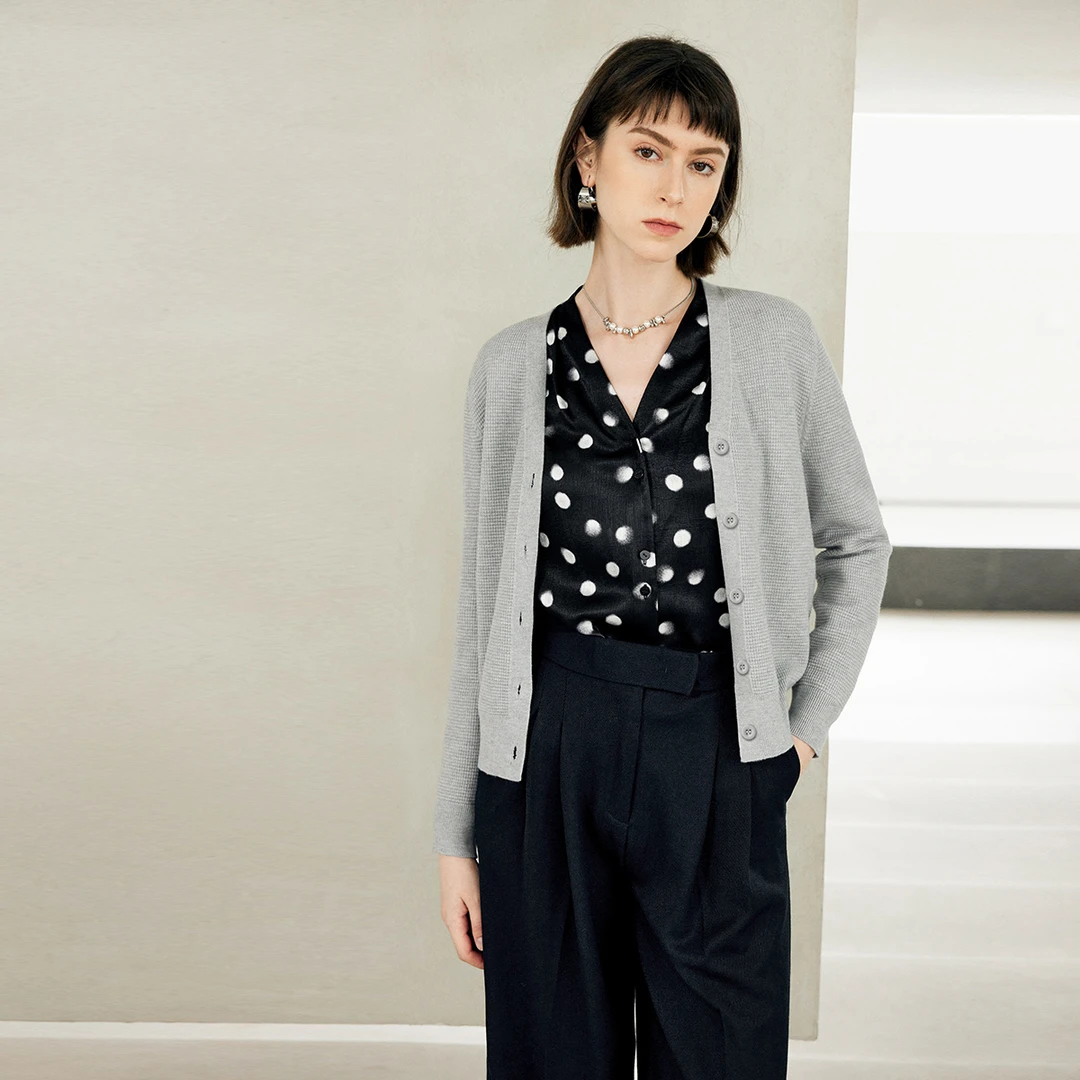 颜域华夫格长袖V领针织衫大码女装秋季2025新款外搭