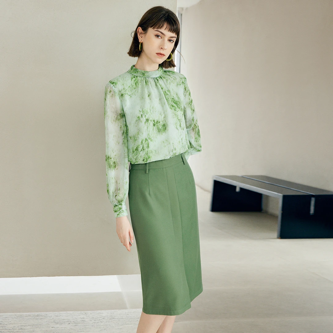 颜域晕染印花女士衬衫2025新款秋季气质小衫优雅上衣70A412535