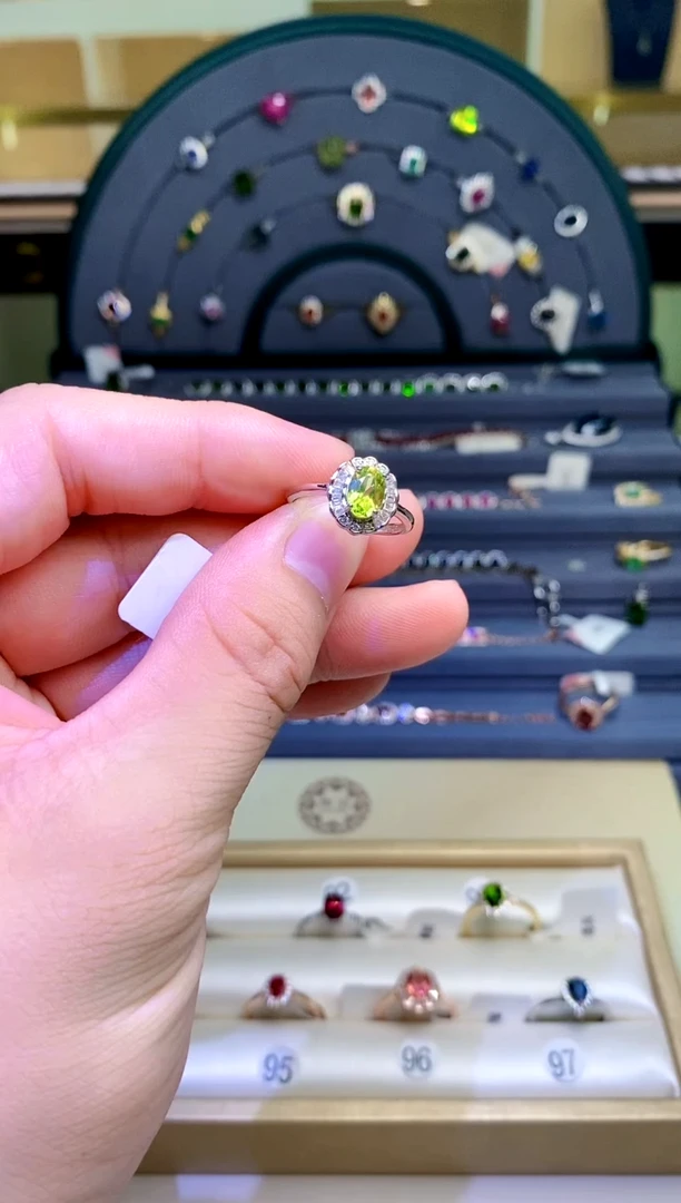 【闪购商品】黄晶戒指银S925镶嵌...........