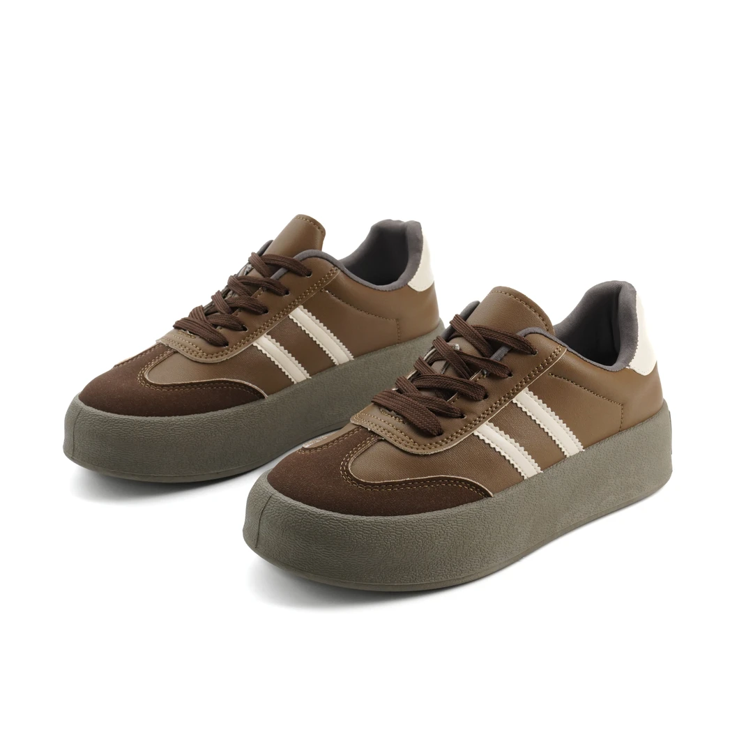 四季板鞋运动鞋德训鞋舒适百搭