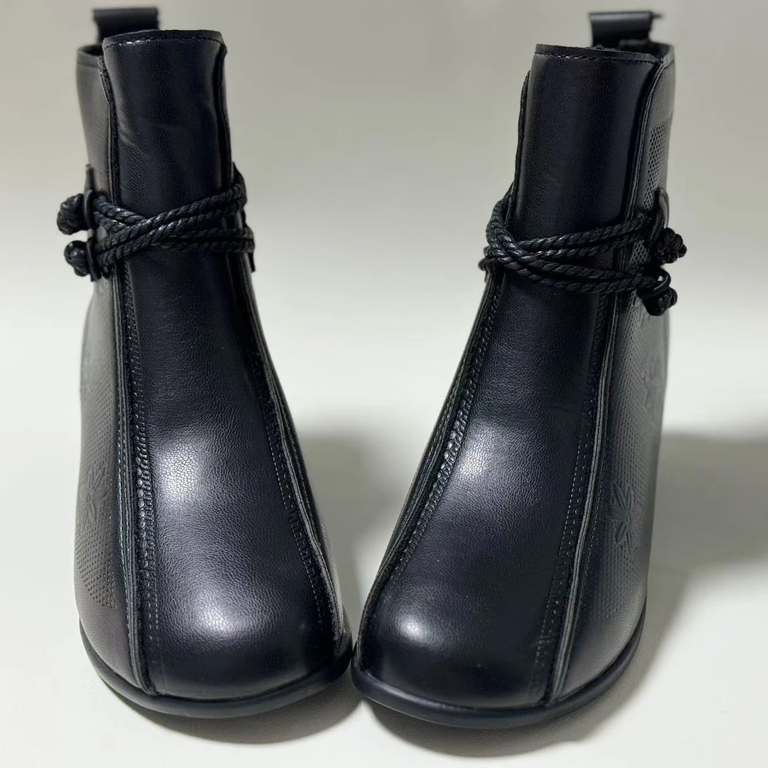 2024年新款复古马丁靴女单靴粗跟短靴真皮舒适圆头软底妈妈鞋