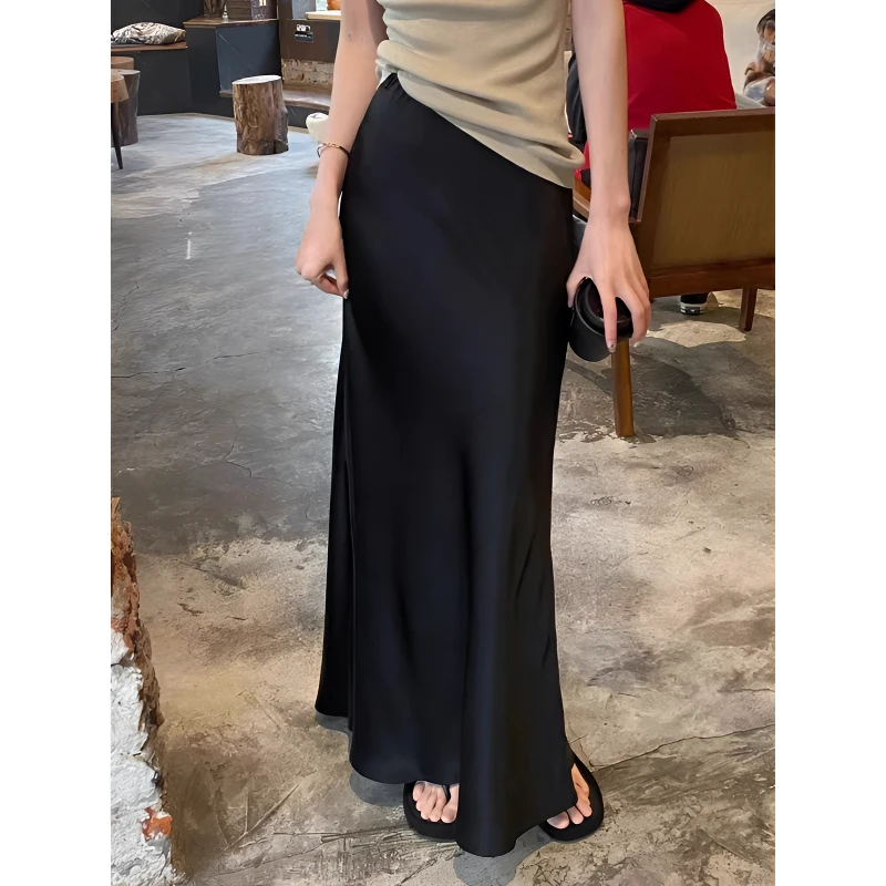 早春高级感缎面半身裙女夏季高腰垂感中长款包臀A字黑色鱼尾长裙