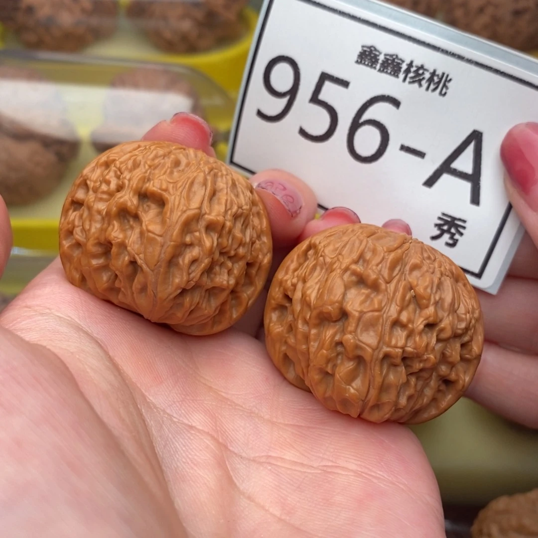 文玩核桃把件山地正磨36