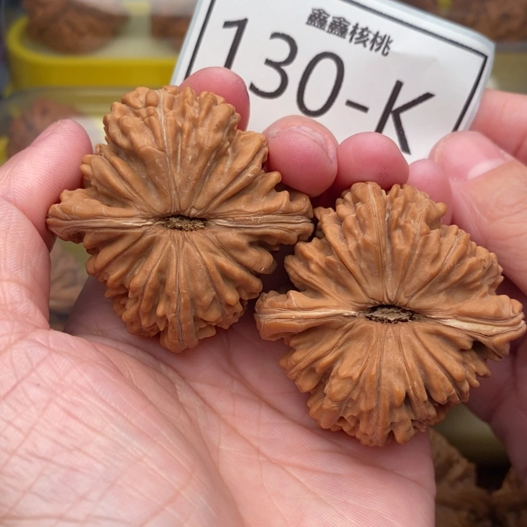 文玩核桃把件山地楼46