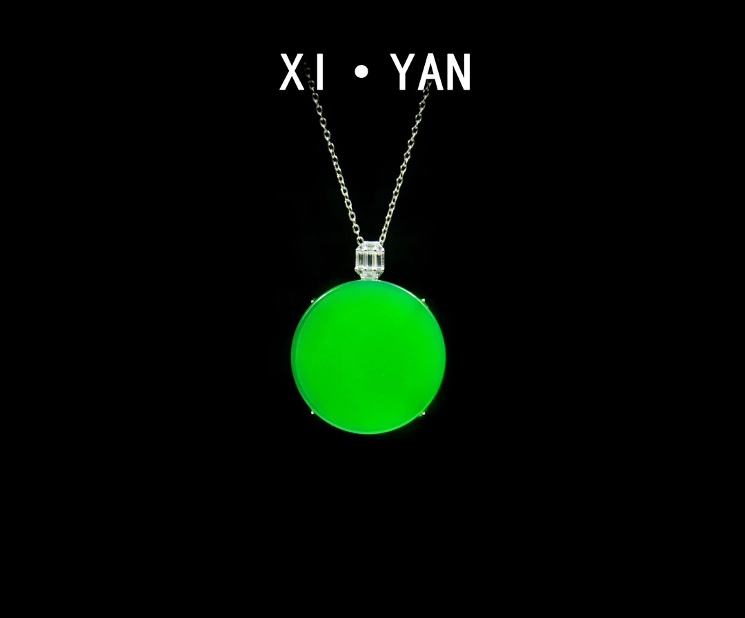 XIYAN/银S925圆形无事牌纯天然绿玉髓气质时尚百搭款手工镶嵌