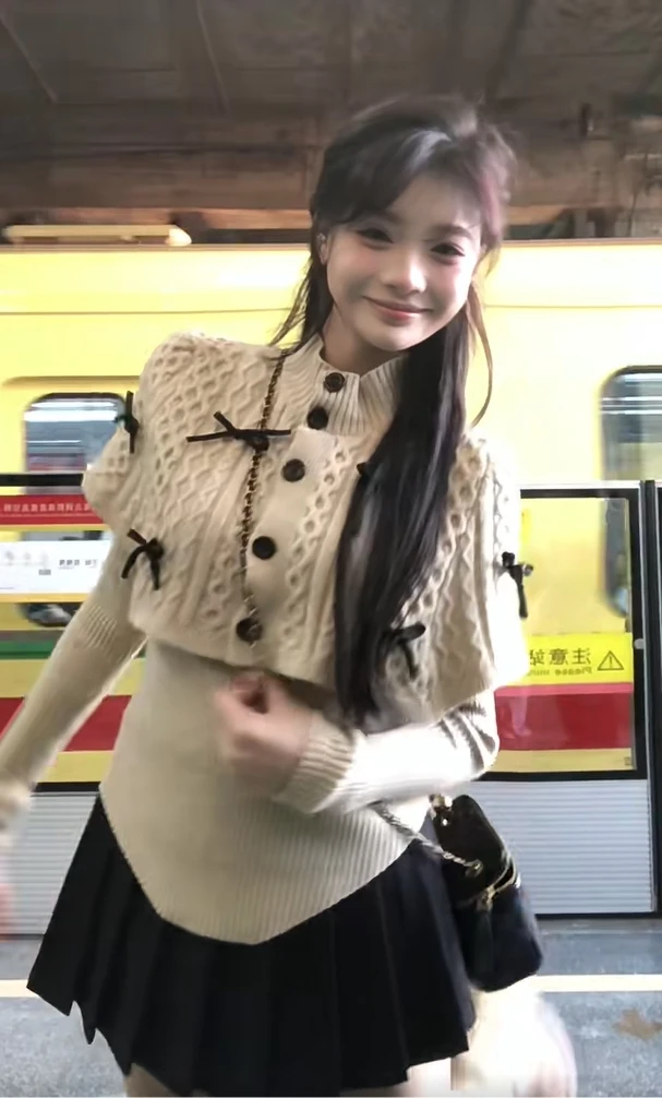 【YiJia】法式复古秋蝴蝶结半高领斗篷开衫修身长袖针织衫半身裙女