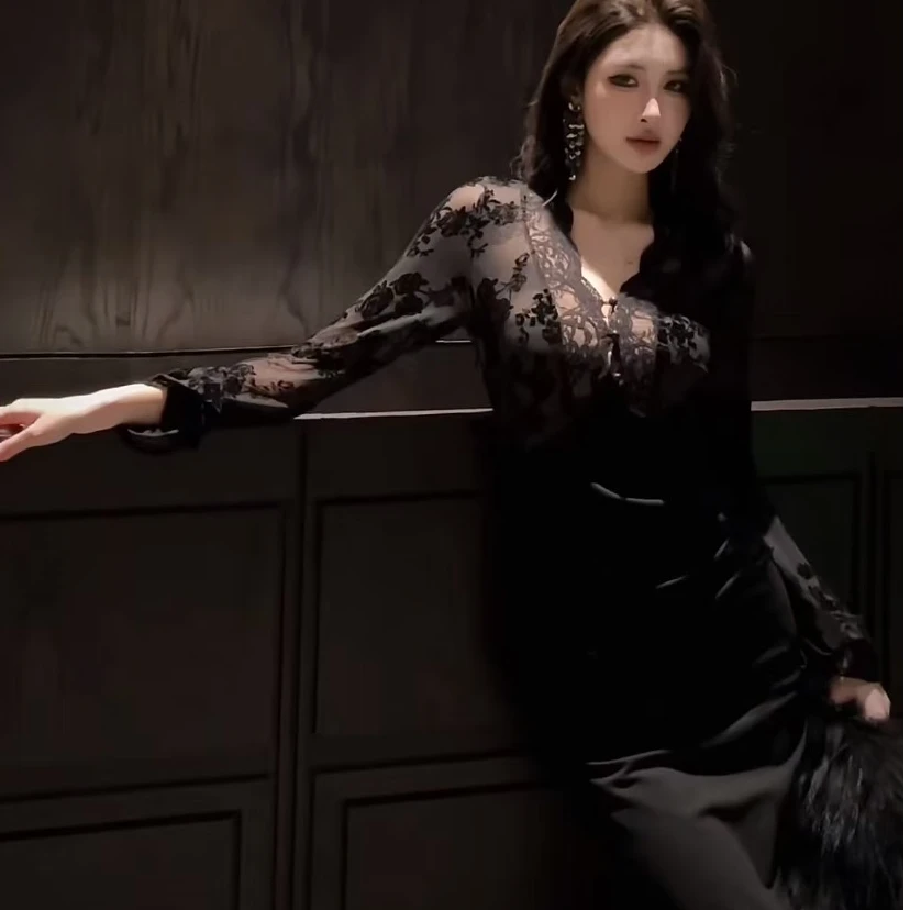 【YIjia】新款高级感御姐风法式气质高端精致显身材黑色辣连衣裙女