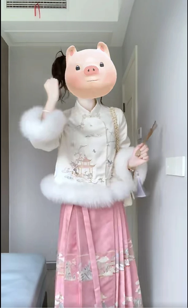 【Yijia】2024秋冬季新款复古时尚毛袖白色新中式国风宽松外套女装