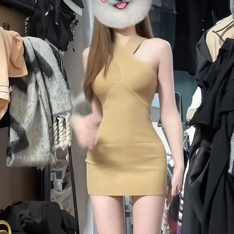【Yijia】法式辣妹性感风高腰挂脖无袖包臀裙修身气质针织连衣裙