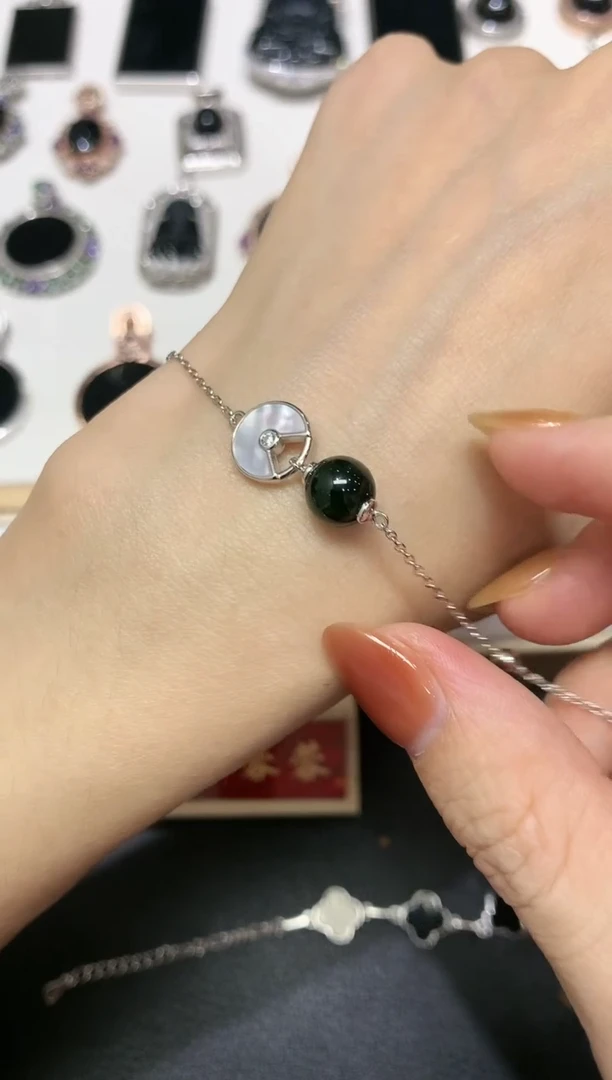 【闪购商品】翡翠吊坠(赠链)银S925镶嵌30多人多样性随机发货1件