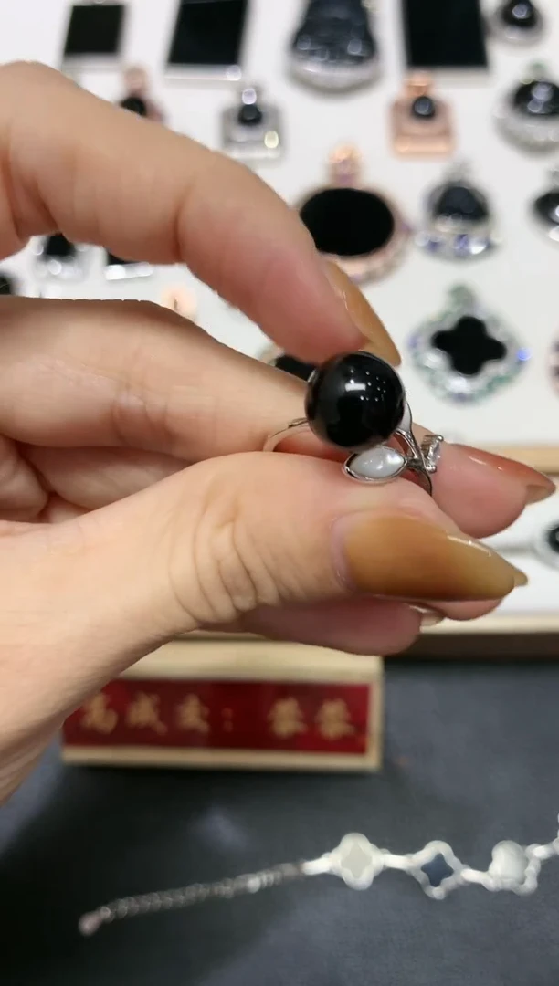 【闪购商品】翡翠吊坠(不含链)银S925镶嵌40多人多样性随机发货1件