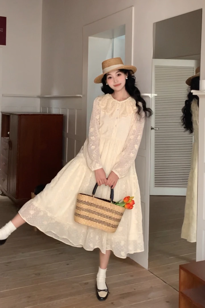 1545 “蒲公英的约定”自制款～法式娃娃领刺绣连衣裙