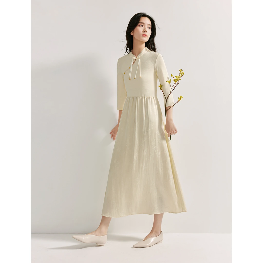 茵曼2025春秋女连衣裙爆款百搭时尚舒适休闲简约实用裙子