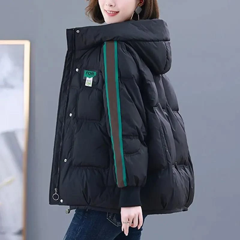 艾莱依短款羽绒羽绒服女冬季小个子欧货爆款新款妈妈时尚高端户外