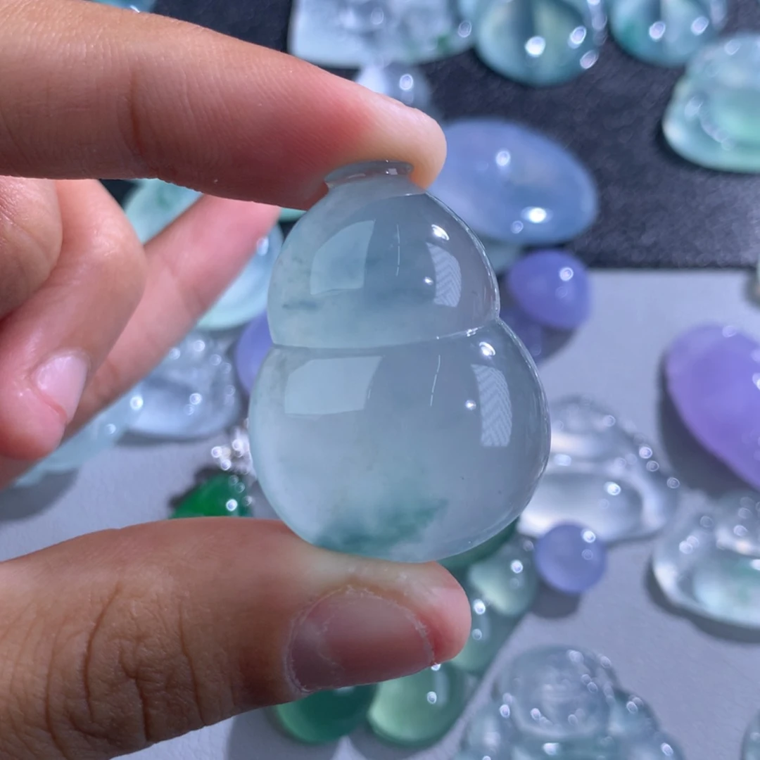 【闪购商品】翡翠颈饰未镶嵌春**开