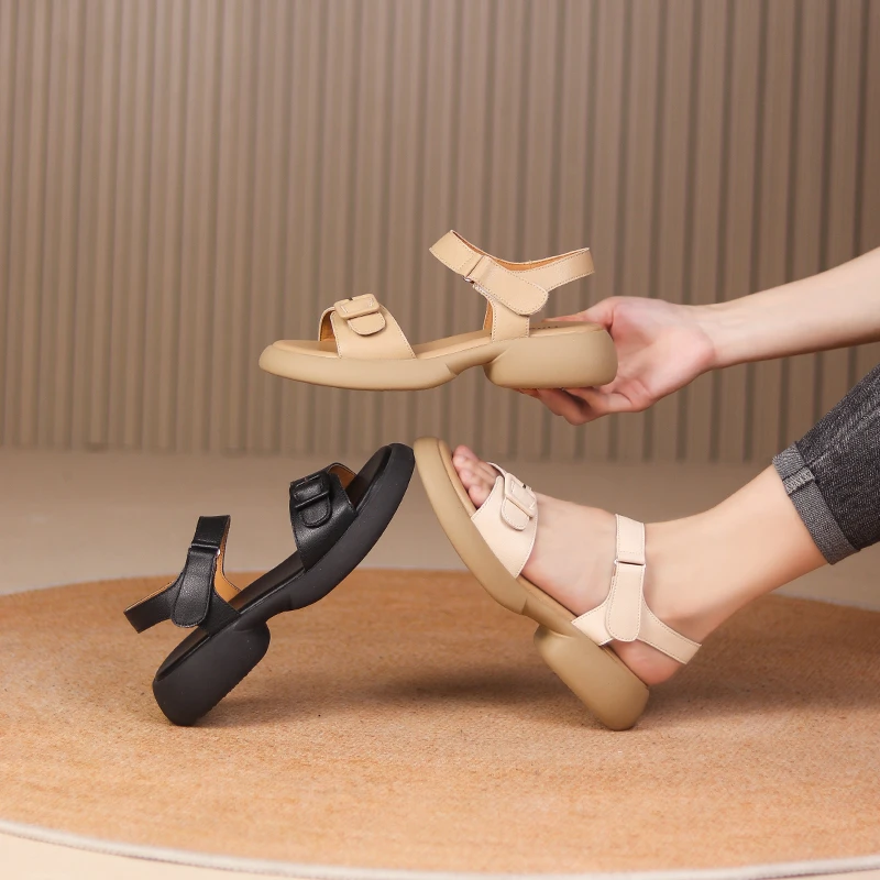 听纯9193夏季透气舒适露趾凉鞋百搭平底复古软底一字带防滑女士鞋